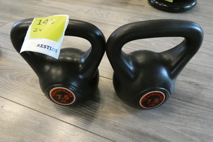 2x Trainhard Kettlebell, 7,5 kg, schwarz